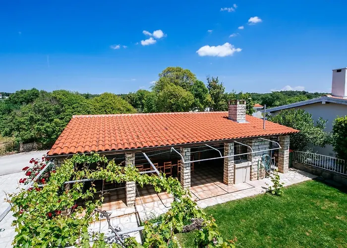 Kata ヴィラ ザダル